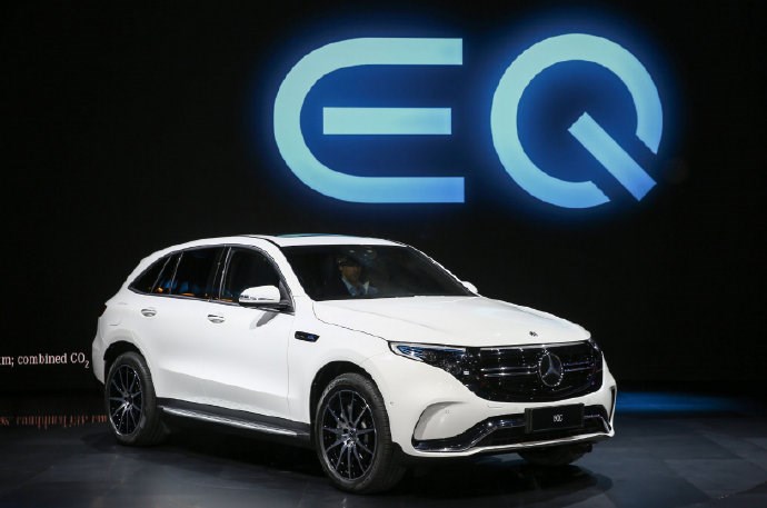 梅赛德斯-奔驰4款车型亮相上海车展：推EQC纯电SUV、GLB概念车