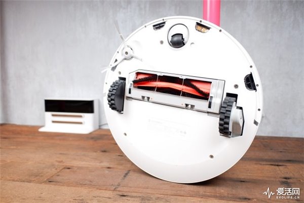 米家扫地机器人1S评测：更智能也更强
