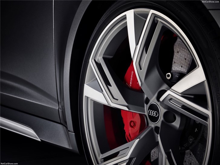 全新奥迪RS 6 Avant发布：百公里加速3.6秒