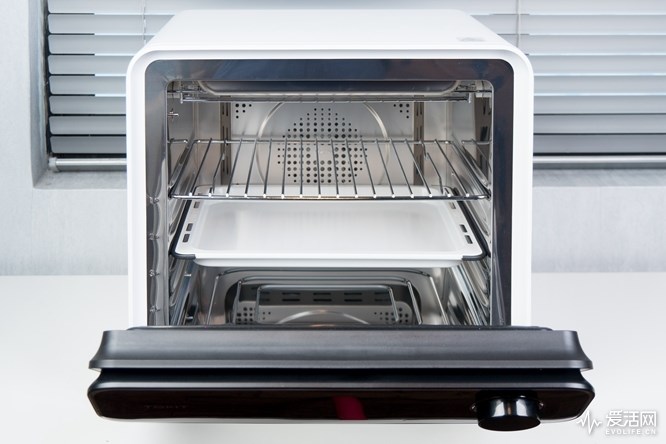 TOKIT智能电烤箱体验：会“自拍”的电烤箱