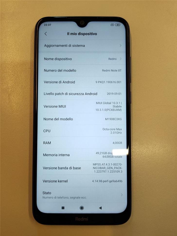 Redmi Note 8T真机图再曝光：水滴屏+宽下巴