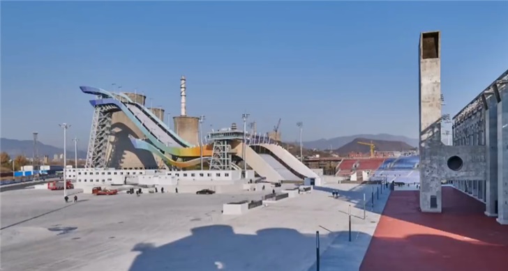 北京冬奥会首钢滑雪大跳台完工，敦煌飞天飘带设计